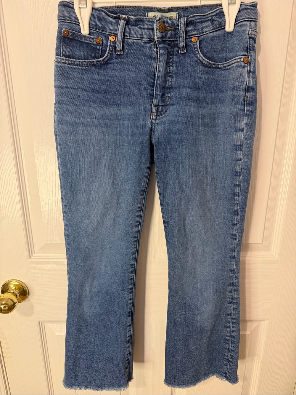 Madewell Cropped Jeans in Medium Blue Wash